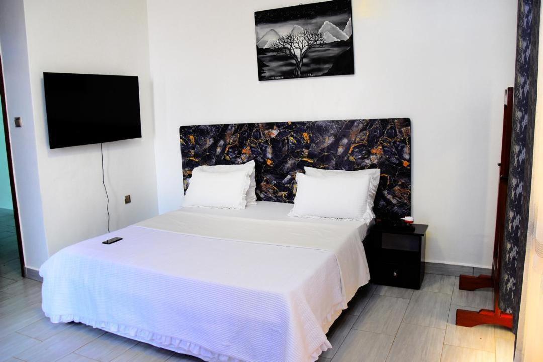 Stella Residence And Cuisine Кигали Екстериор снимка